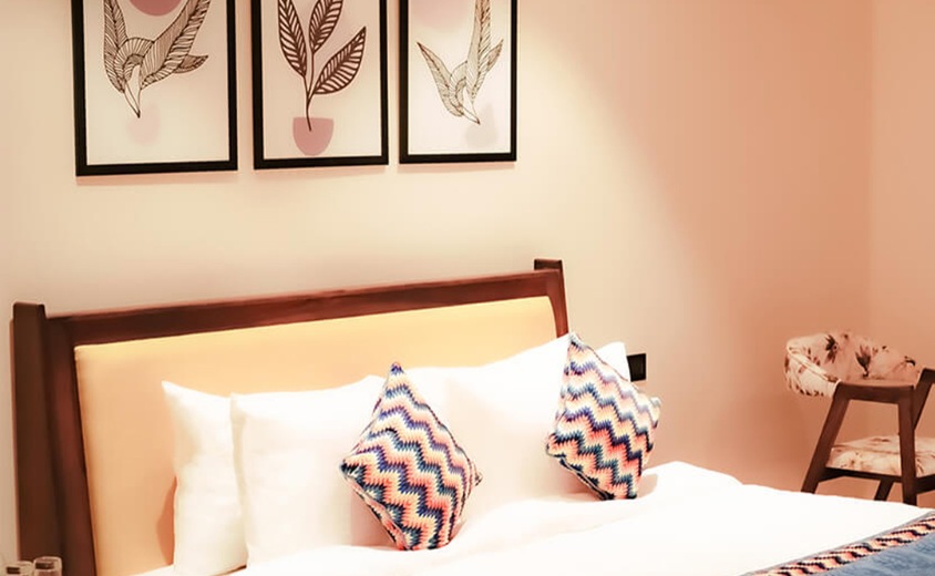 Four-leaf-hotel-mamaya-Badami-Cottages